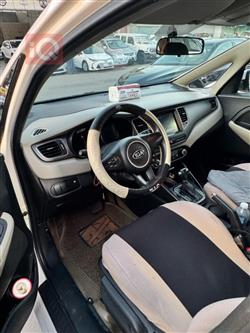 كيا كارينز